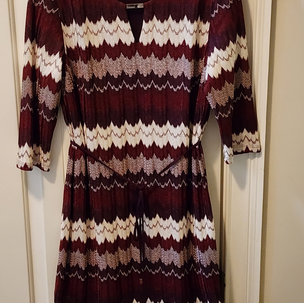 Ladies dress  Studio One sz 16. New, no tags